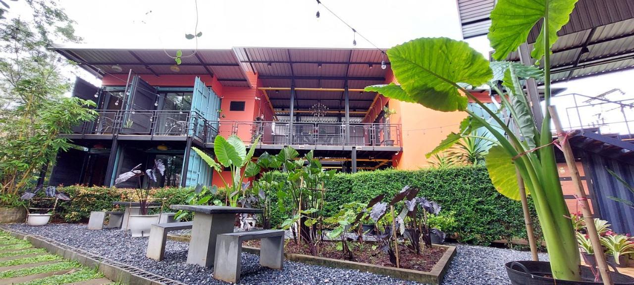 Kipbox Hotel Trang Exterior photo