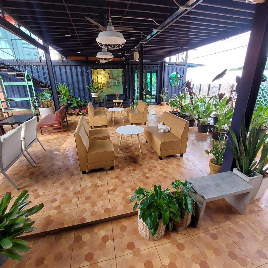 Kipbox Hotel Trang Exterior photo