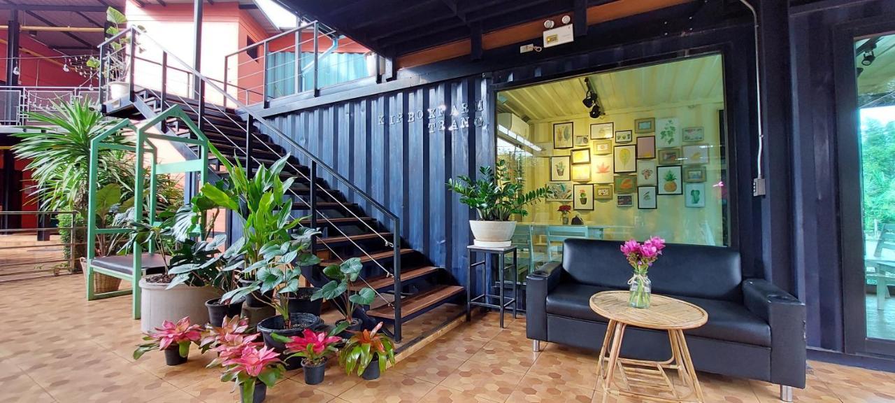 Kipbox Hotel Trang Exterior photo