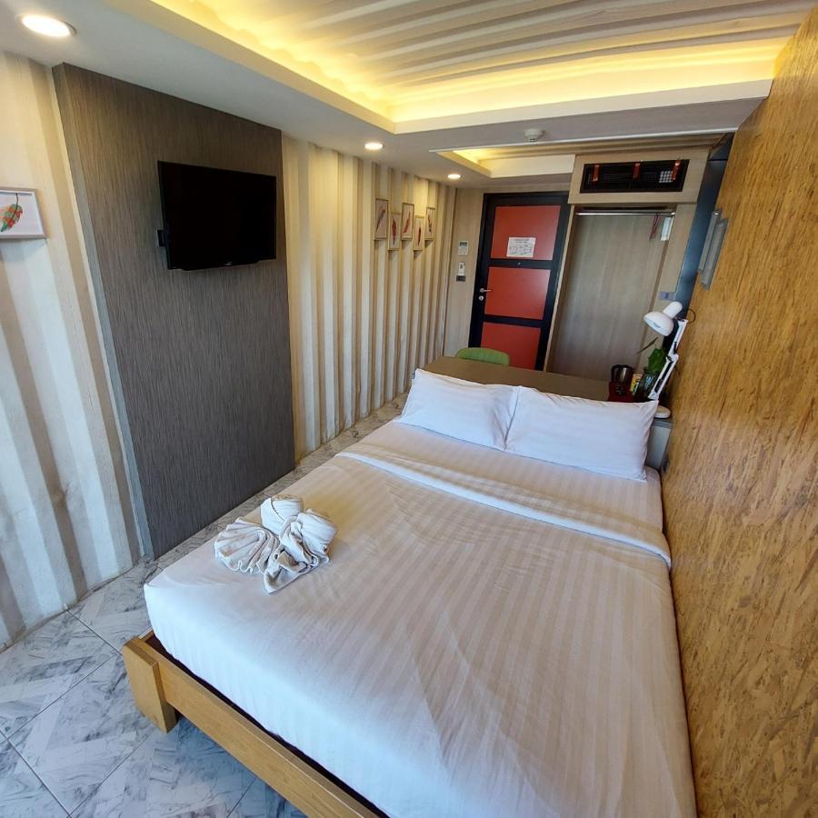 Kipbox Hotel Trang Exterior photo